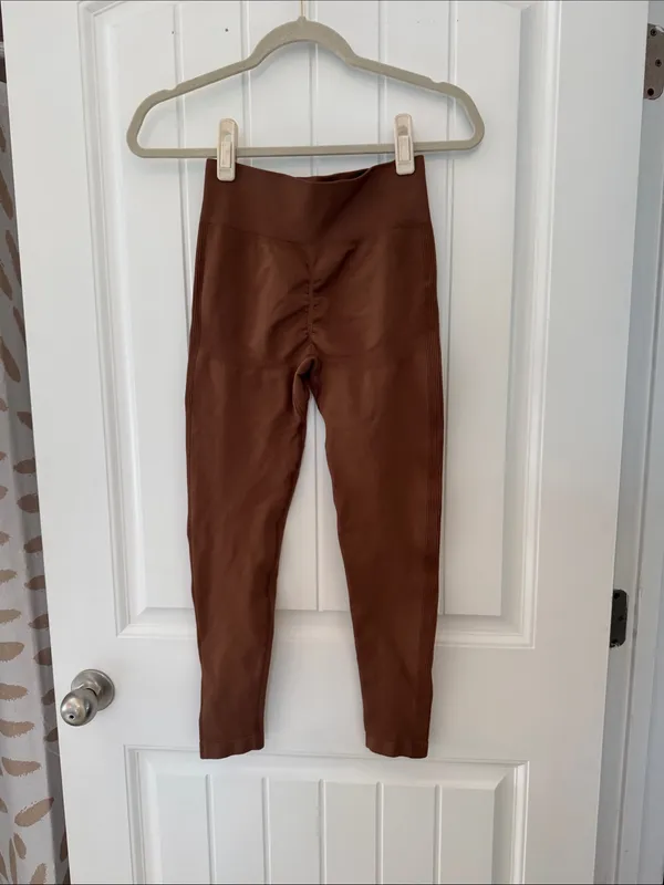 Women’s Brown High-Waist Leggings - Image 2