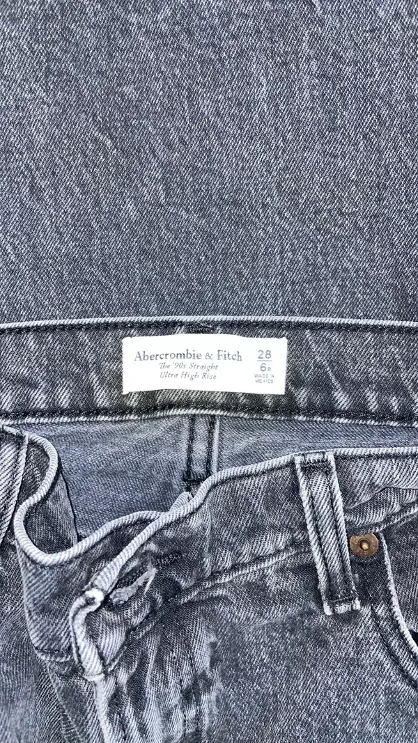 90s Abercrombie High-Rise Straight Jeans - Image 3