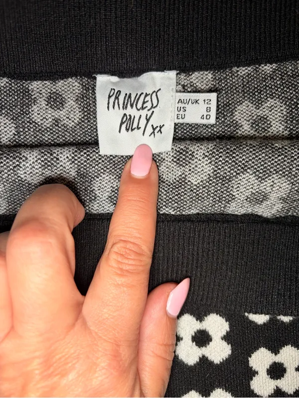 Princess Polly Adora Floral Knit Mini Skirt Black White Size 8 - Image 5