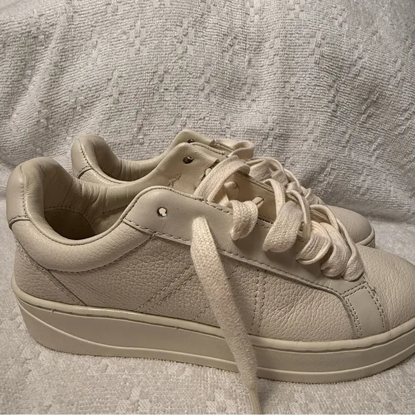 Zara Cream Leather Sneakers - Image 4
