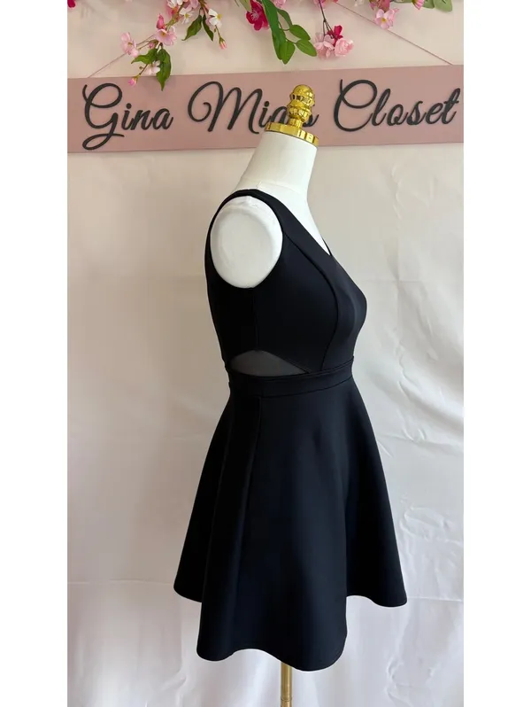 Abercrombie & Fitch Black Sleeveless Fit and Flare Dress with Mesh Side Panels - Image 4