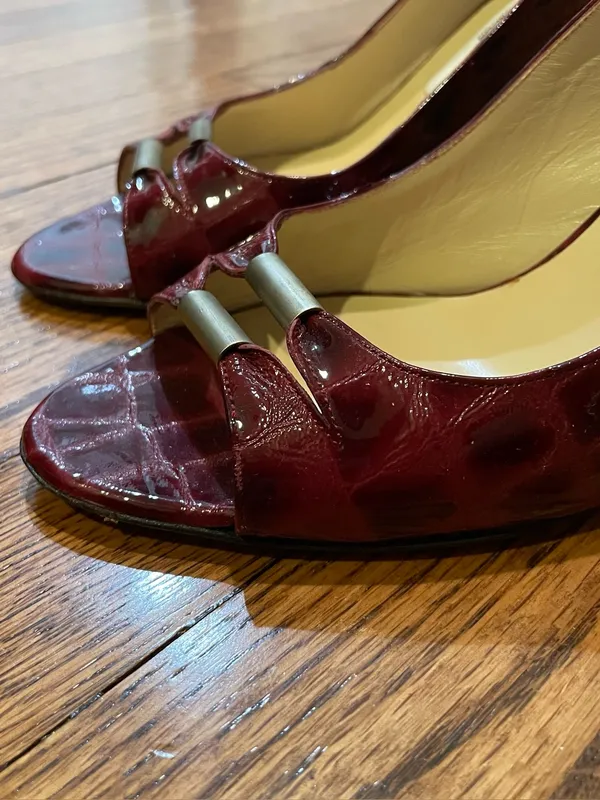 Jimmy Choo Trellis Bordeaux Croc Patent Leather Slingback Heels Women Size 37.5 - Image 4