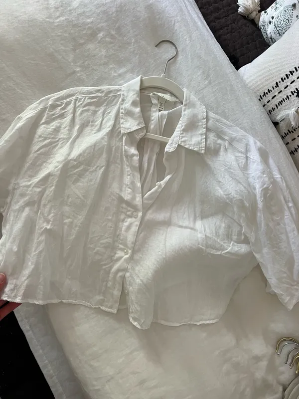 H&M cropped linen blouse button down - Image 2