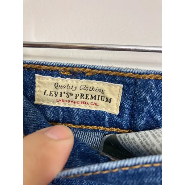Levi's Ribcage Shorts Women 28 Blue Excellent Raw Hem High Rise Button Fly - Image 4
