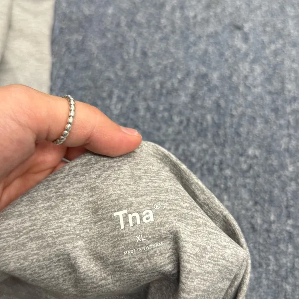 Aritzia TNA Heathered Gray Super Soft Leggings - Image 3