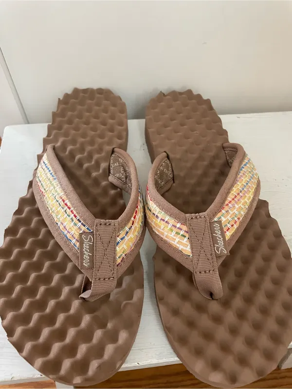 Skechers Brown Foam Flip Flops with Multicolor Woven Straps - Image 2