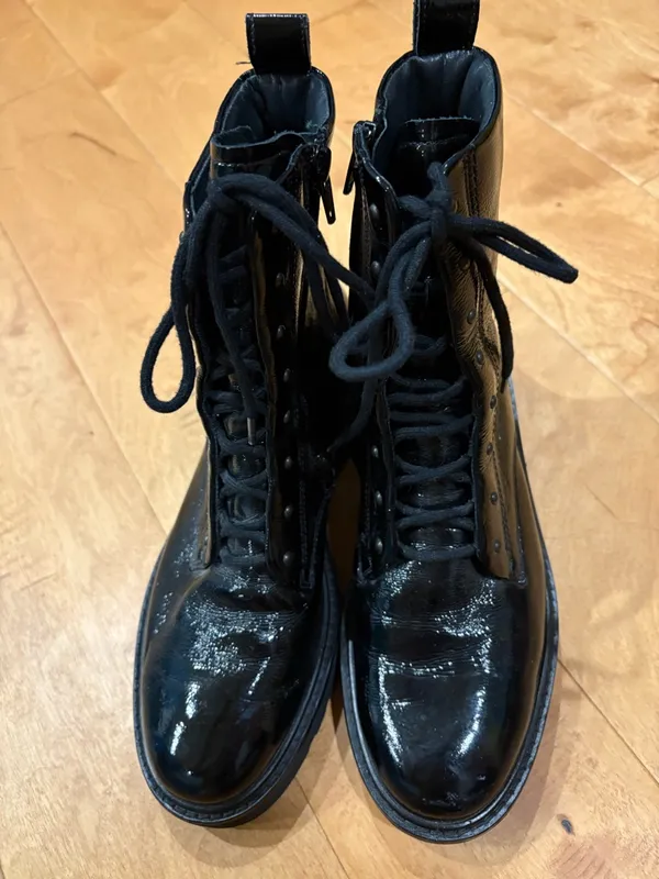 Paul Green black crinkled patent leather combat boots sz 7.5 (UK5) - Image 2