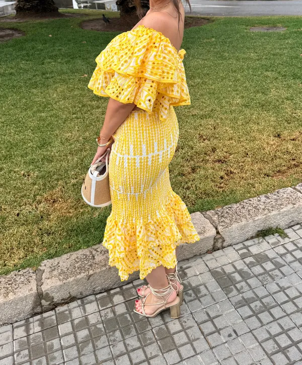 Yellow two piece set Jardinvue Size M - Image 2