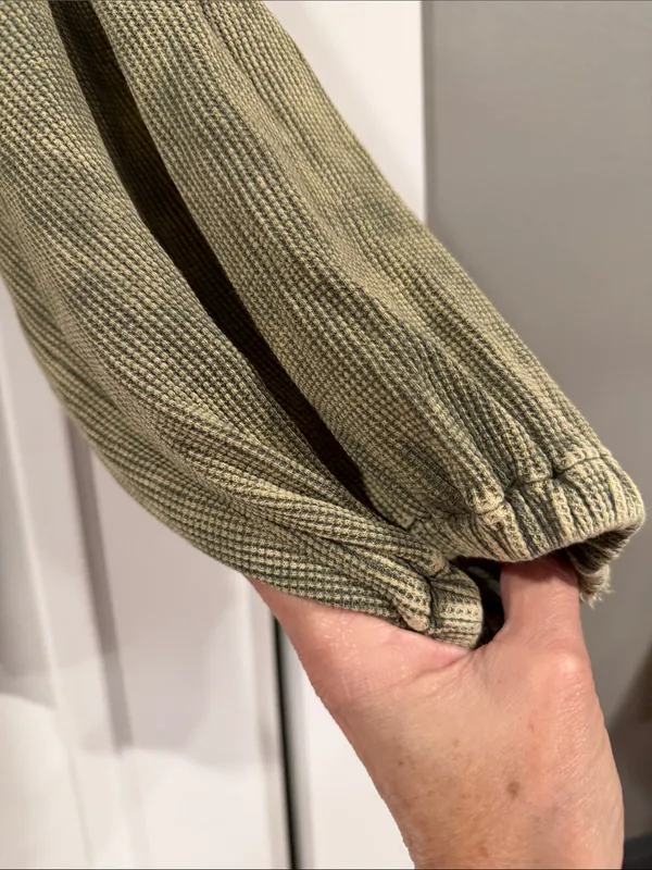 Pilcro anthropologie mineral wash thermal 3/4 sleeve‎ top small - Image 3