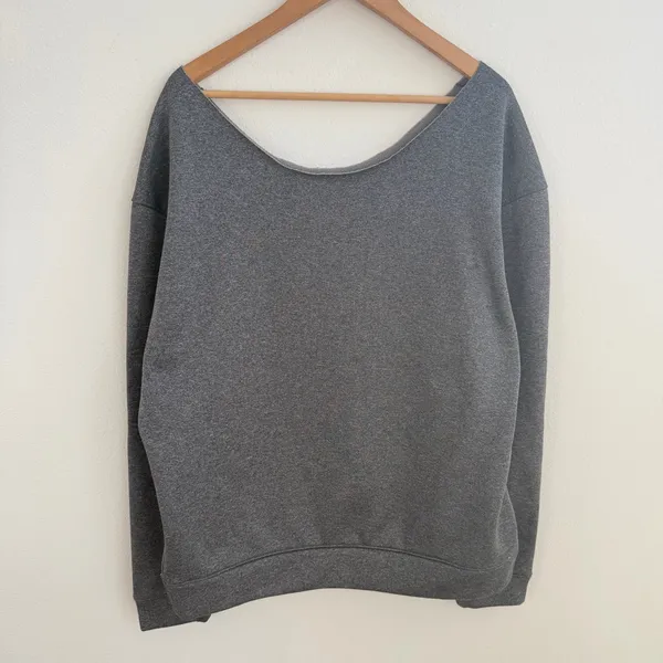 University of Washington Huskies Off the Shoulder Sweatshirt - Image 6