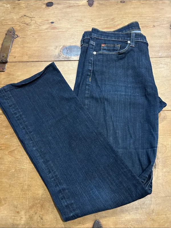 Hudson Women’s Size 31 Dark Wash Stretch Bootcut Jeans - Image 2