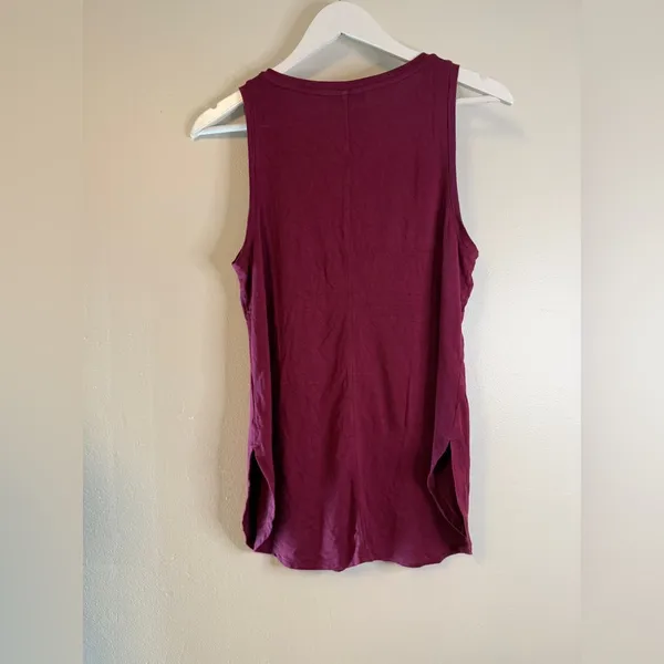 Babaton ARITZIA V Neck Loose Fit Tank Top Burgundy Wine Small - Image 5