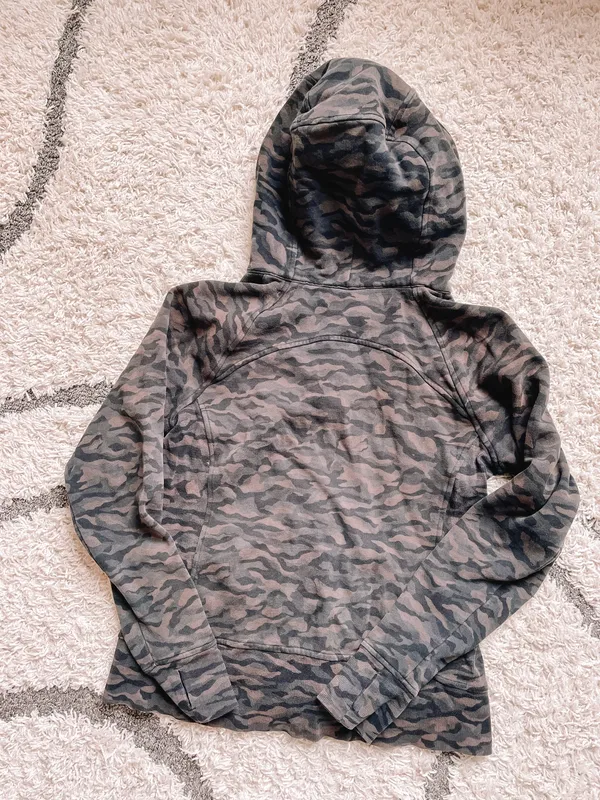 Lululemon Dark Camo Zip Up Hoodie!! - Image 7