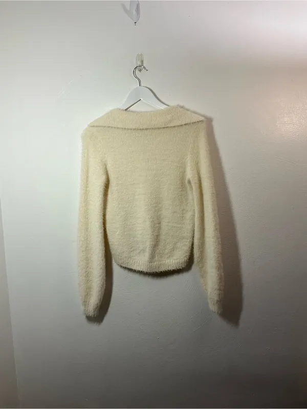 Wild Fable Cream Fuzzy V-Neck Button Sweater Size XS - Image 2