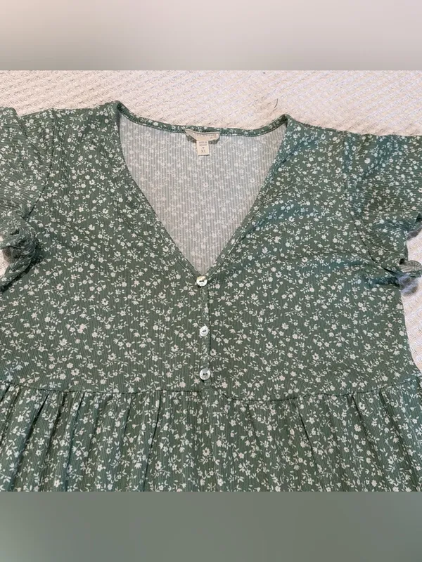 See You Monday Green Floral V-Neck Tiered Midi Dress - Image 3