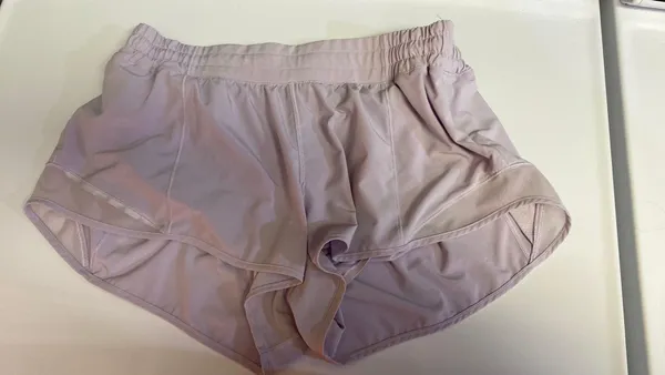 Lululemon Hotty Hot Short 2.5” - Image 2