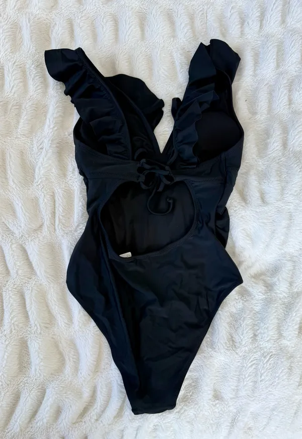 Cupshe One-Piece - Image 2
