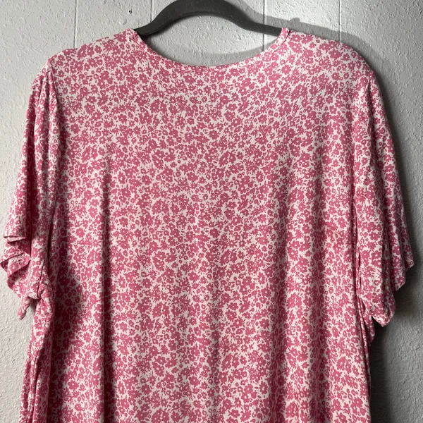 Old Navy Luxe Floral Pink V-Neck Short Sleeve Top Womens XXL Casual Wear Stretch - Image 7