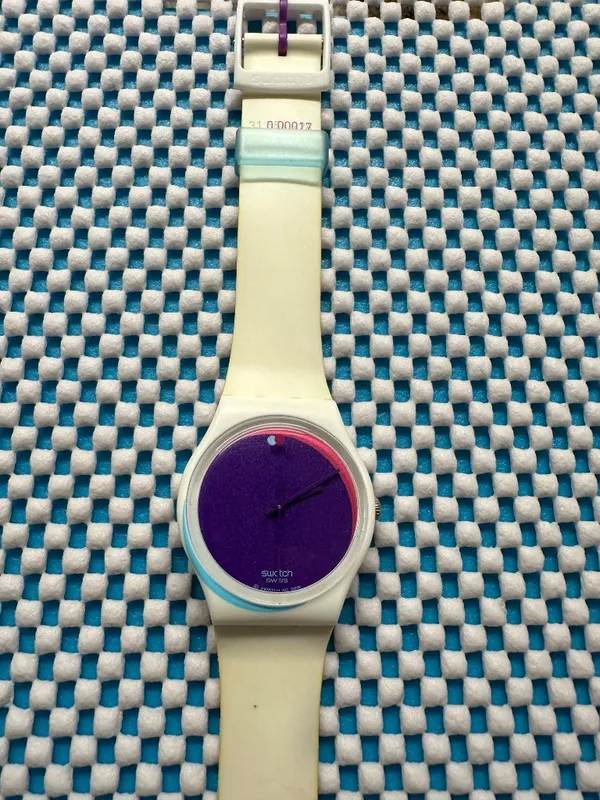 Share Swatch Watch "60 + 1" GZ208 Classic 2009 - Image 4