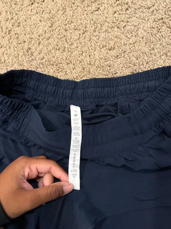 Navy Blue Lululemon Shorts Hotty Hot 2.5" Low-Rise - Image 4