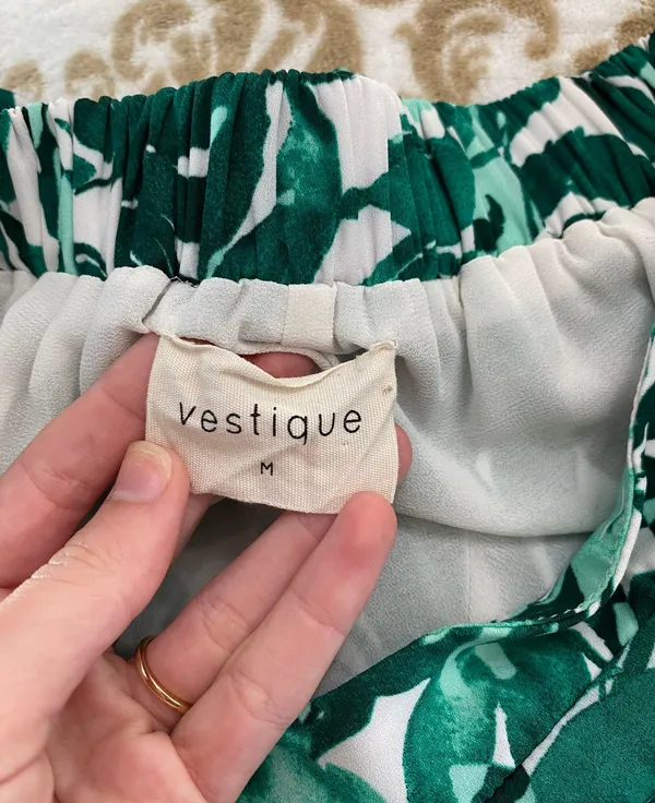 Vestique Floral Green Shorts - Image 6
