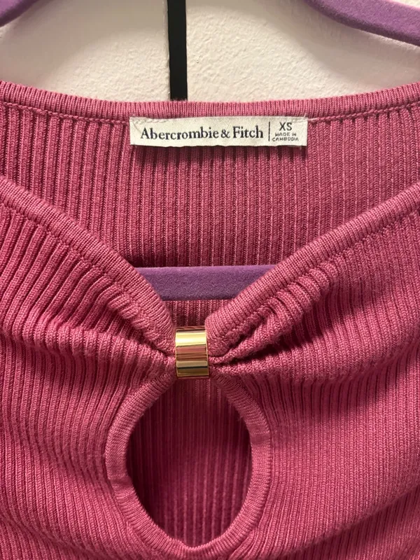 Abercrombie & Fitch Long Sleeve - Image 2