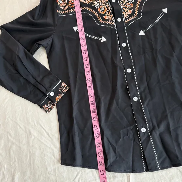 NEW Women's Western Style Long Sleeve Button Up Top Size Small #260505 - Image 6