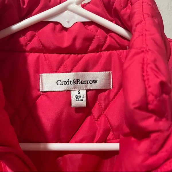 Croft & Barrow Women’s Coral Pink Lightweight Quilted Packable Vest Small Zip‎ - Image 2