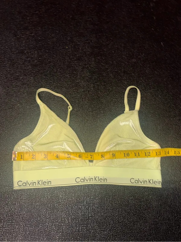 CALVIN KLEIN velvet bra size small - Image 4