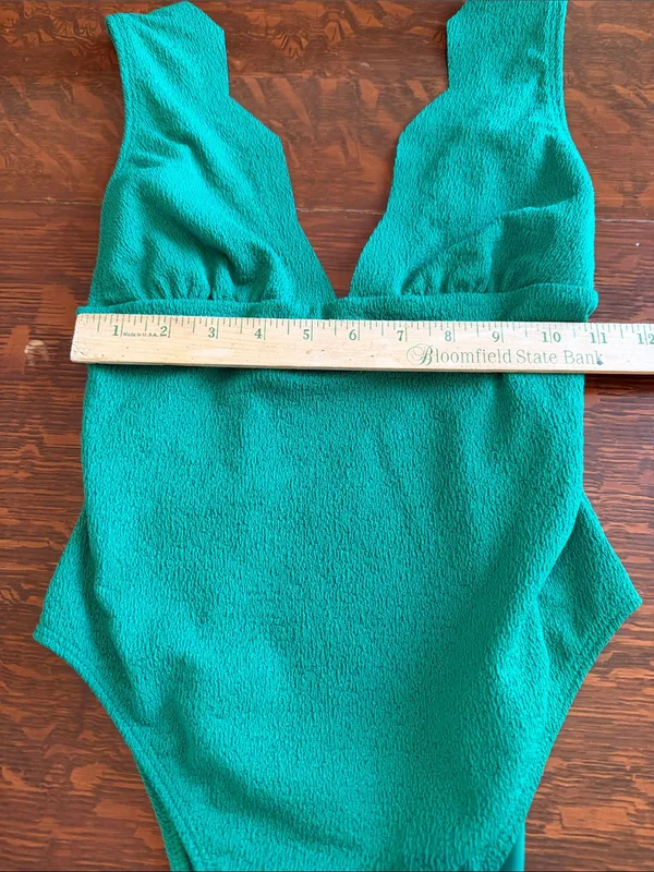 Vix Paula Hermanny Firenze Dakota Scallop One- Piece Swimsuit Green SIze Medium - Image 10