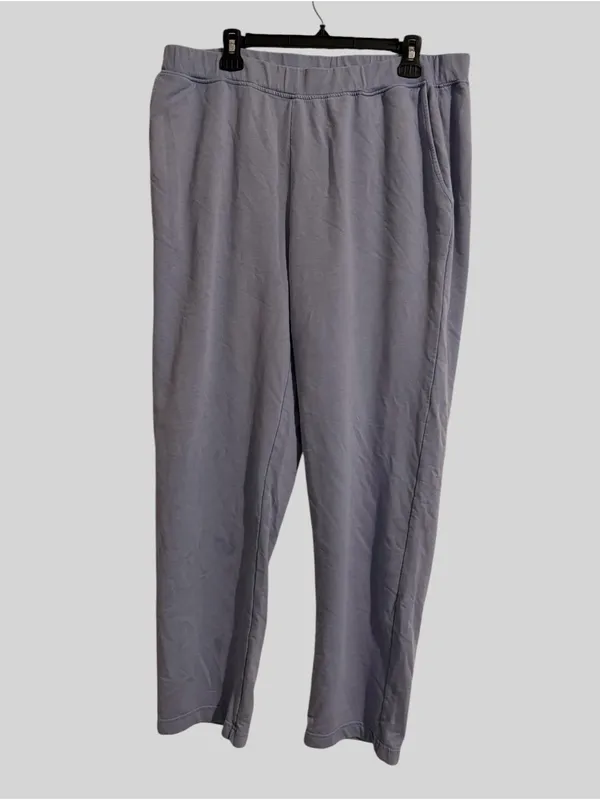 Blair Light Gray Pajama Set with Navy Floral Embroidery - Image 3