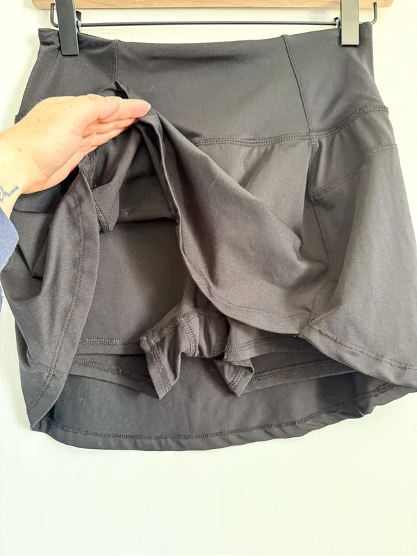 Black Mini Athletic Skirt with Built in Shorts Size Small - Image 3