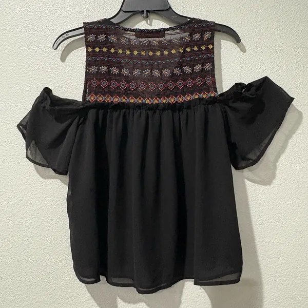 Abercrombie & Fitch Black Embroidered Blouse Size S - Image 2