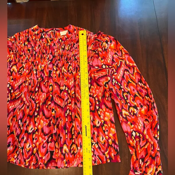 Pinch Printed Pintuck Top - Image 6