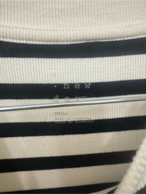 EUC A New Day Striped Short Sleeve Top | Casual Everyday Women's Tee - Image 3