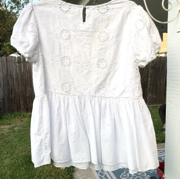 Roolee White Cotton Eyelet Puff Sleeve Blouse M - Image 6