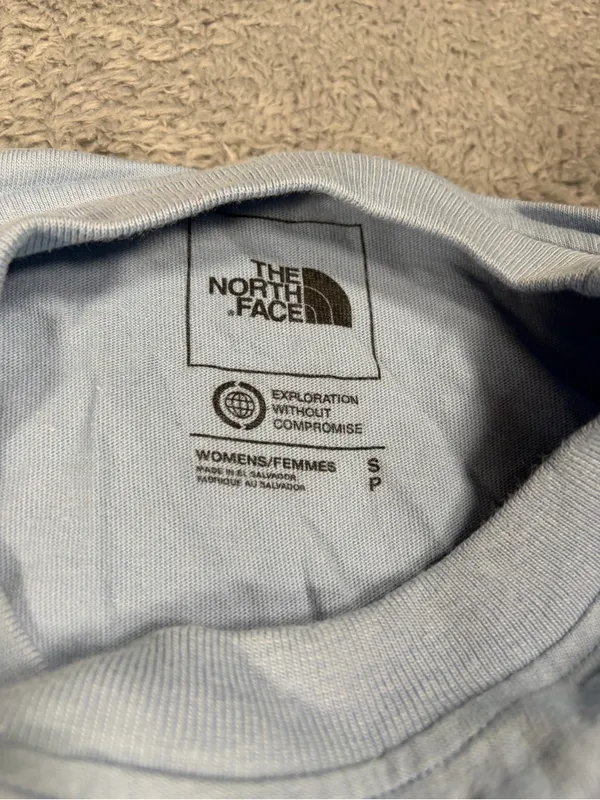 The North Face Light Blue Cropped Tee shirt small - Image 3
