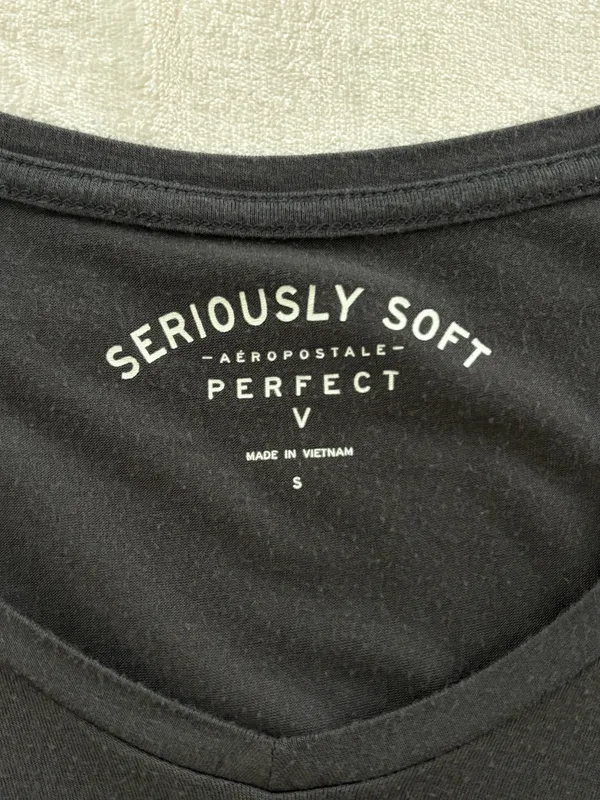 Aeropostale Black V-Neck Top - Image 3