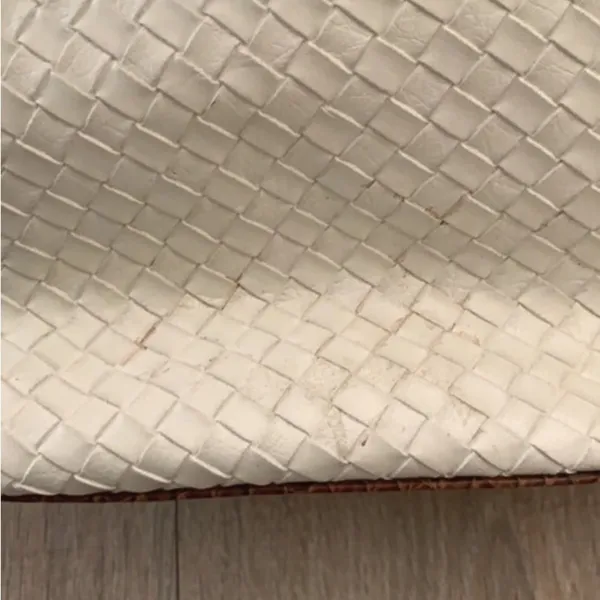 White & brown weaved faux leather purse - Image 5