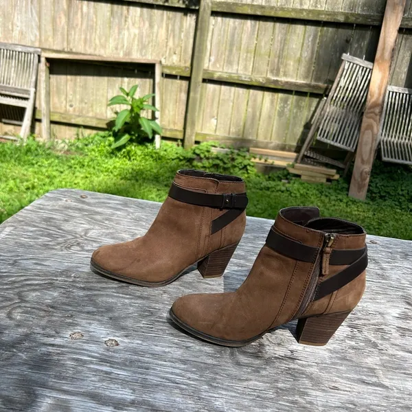 [Franco Sarto] Brown Leather‎ Side Zip Heeled Ankle Boots size 7.5 - Image 2