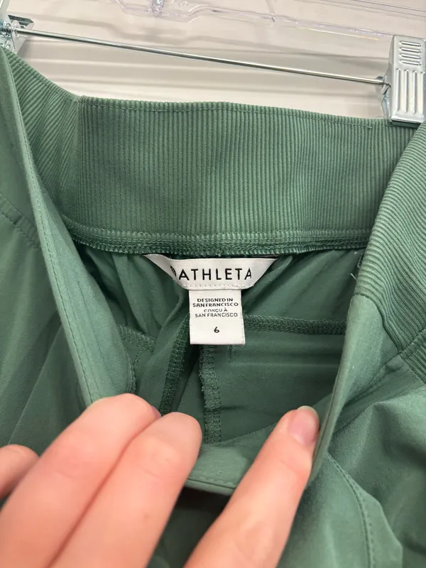 Athleta Brooklyn Ankle Pants Mid-Rise 6 Women’s - Image 4