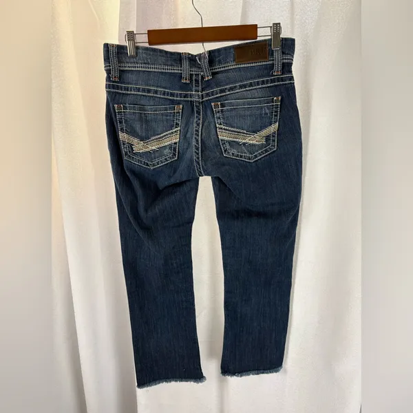 Women’s BKE STELLA Cropped Raw Hem Jeans‎ Sz 27 Fade Whisking Low Rise EUC - Image 4