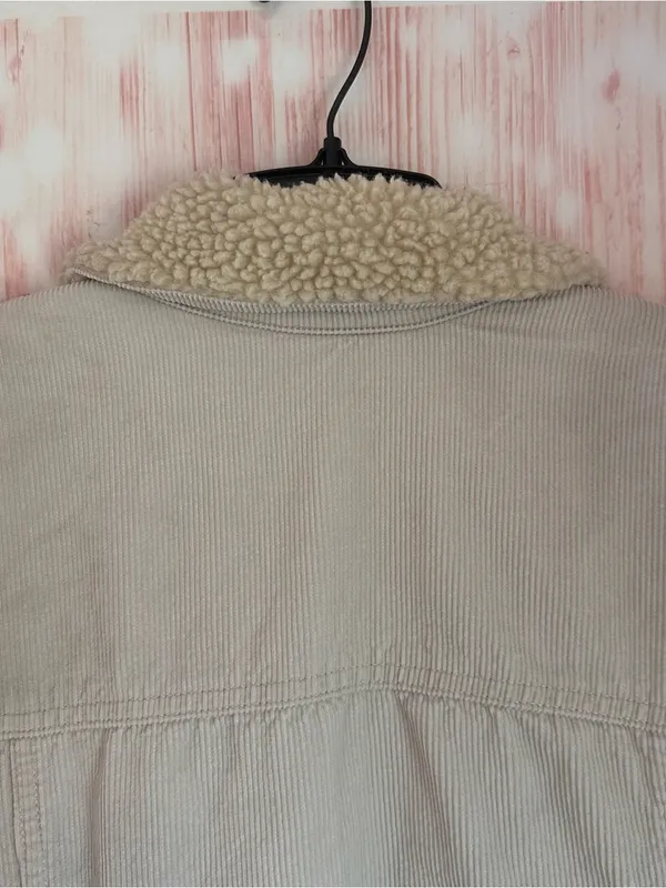 Gap Cream Sherpa Lined Corduroy Button Front Trucker Jacket Size L - Image 8