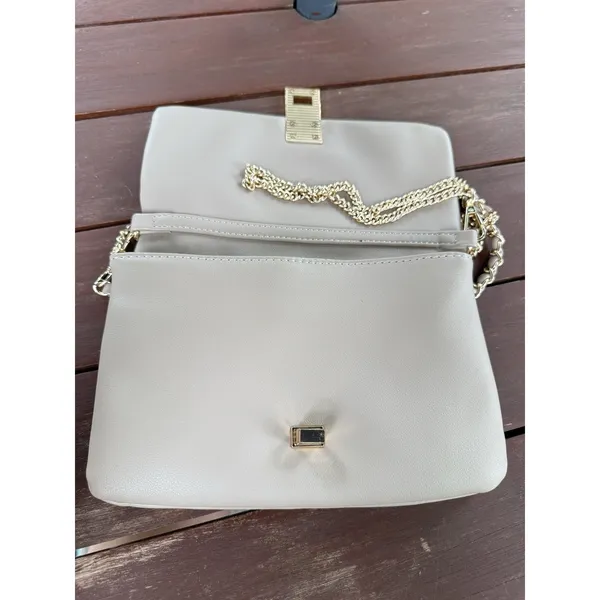 Beige Crossbody Shoulder Bag Gold Chain Strap Flap Clasp Faux Leather - Image 5