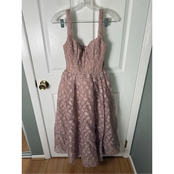 House of CB Lovely French Rose Jacquard Sweetheart Neckline Midi Dress S - Image 2