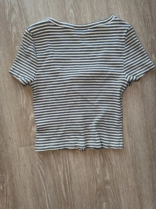 Urban Outfitters Crop Top - Image 2