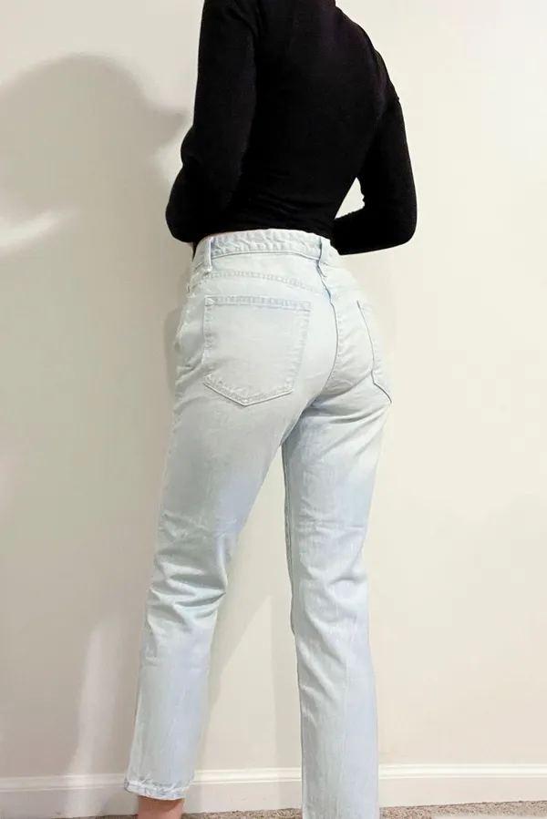 Gap NWT  Light Wash Real Straight Jeans - Image 2