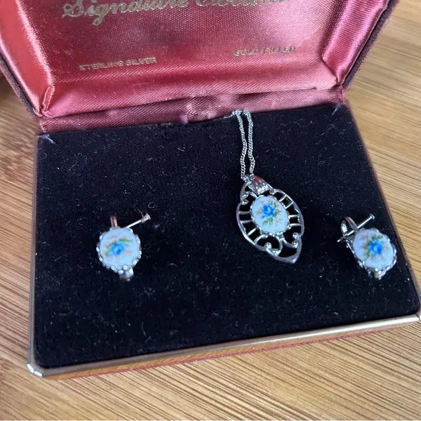 Craft Silver and White Earrings - Image 6
