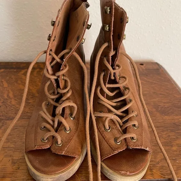 Lace Up Chunky Heels‎ Brown Size 6 - Image 7