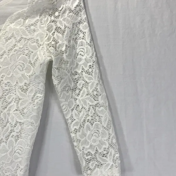 Charlotte Russe 3/4 Sleeve Lace White Crop Top Size XS NWT - Image 5